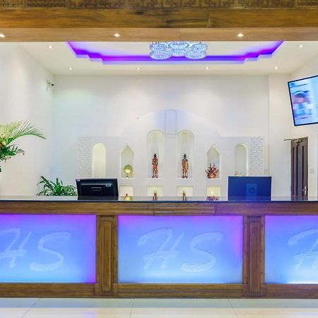 Hotel Sapphire Момбаса Екстер'єр фото