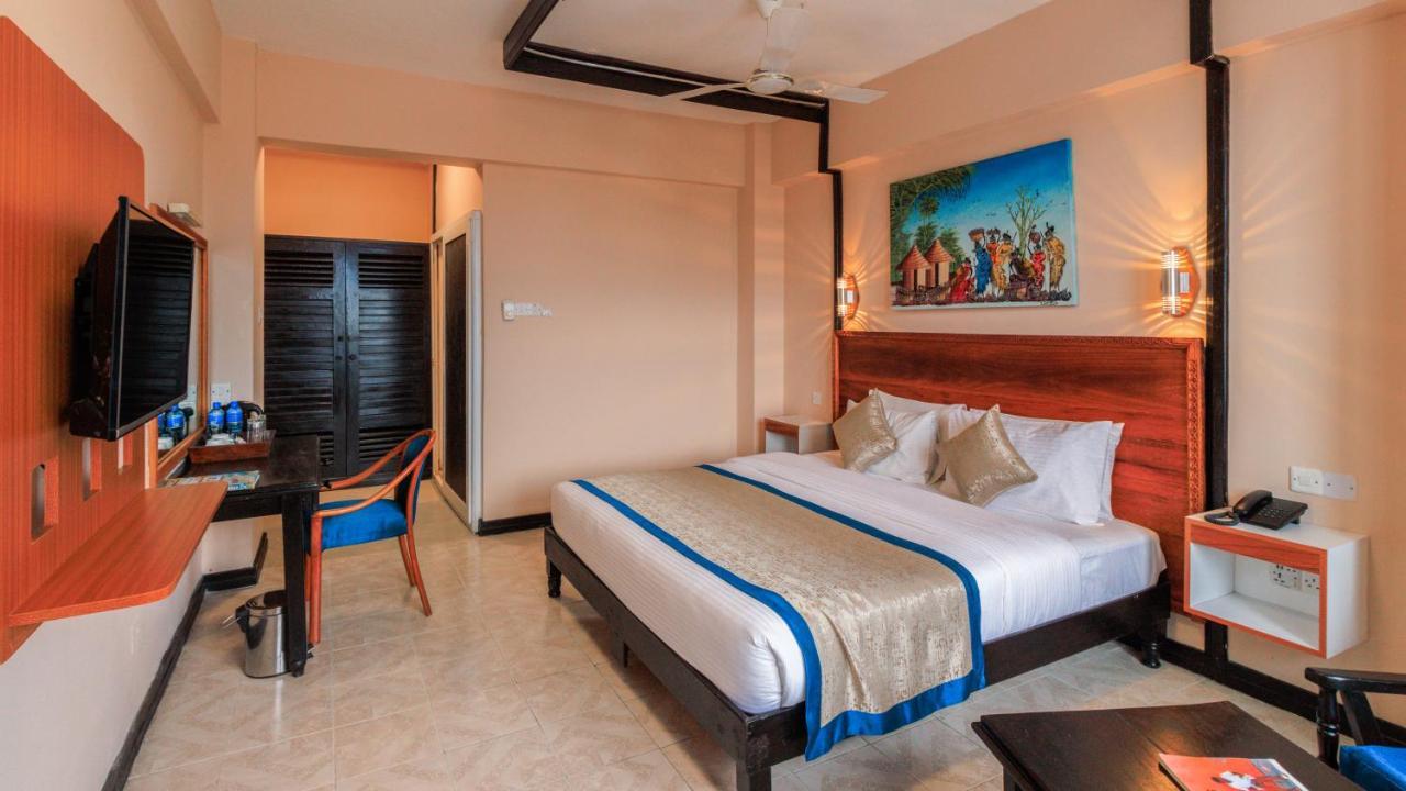 Hotel Sapphire Момбаса Екстер'єр фото